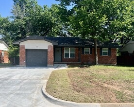 Building Photo - 513 Inwood Dr