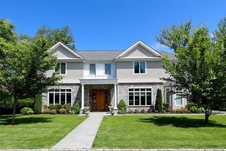 9 Tuddington Rd