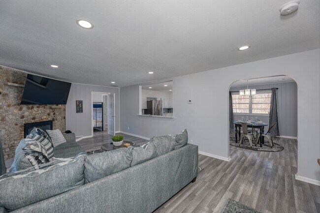 Foto del edificio - 4445 Ayrshire St
