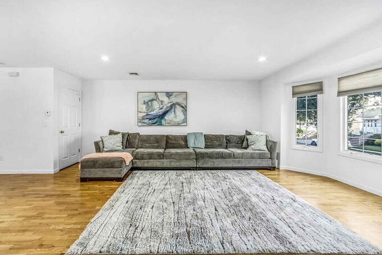 Photo - 386A Park Ave (Fairview, NJ)