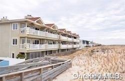 Foto del edificio - 1051 Oceanfront