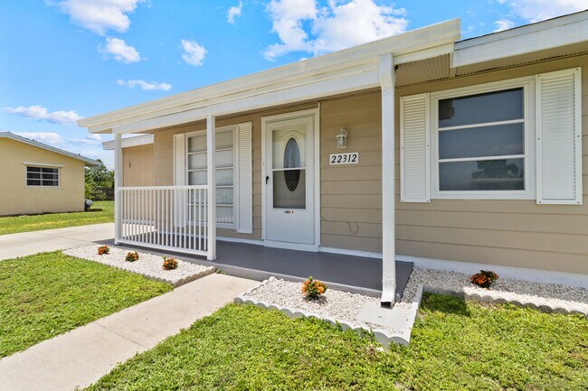 Building Photo - 22312 Lasalle Rd