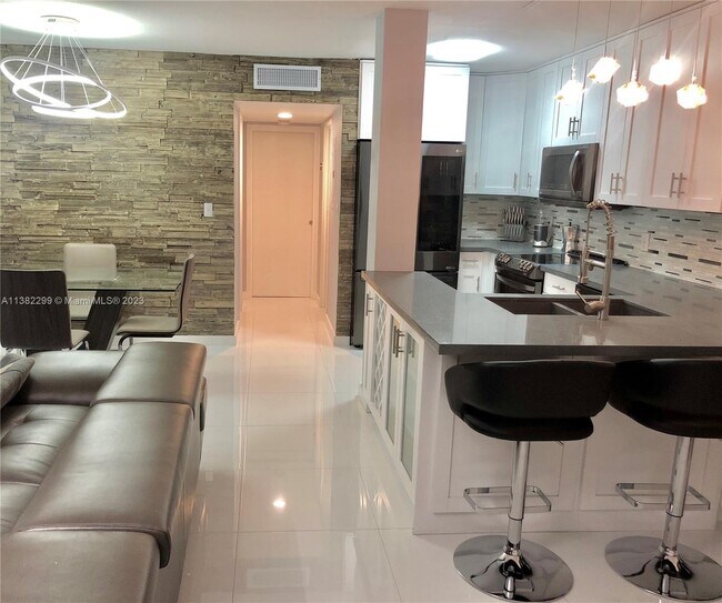 Foto del edificio - 1100 Alton Rd