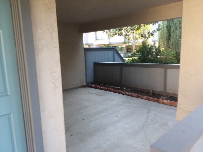 Huge patio with secure storage - 2135 E Valley Pkwy