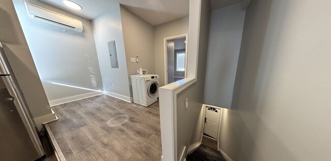 Foto del edificio - 1238 W Huntingdon St