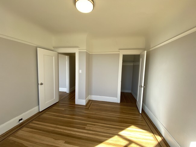 Foto del edificio - 2575 Washington St