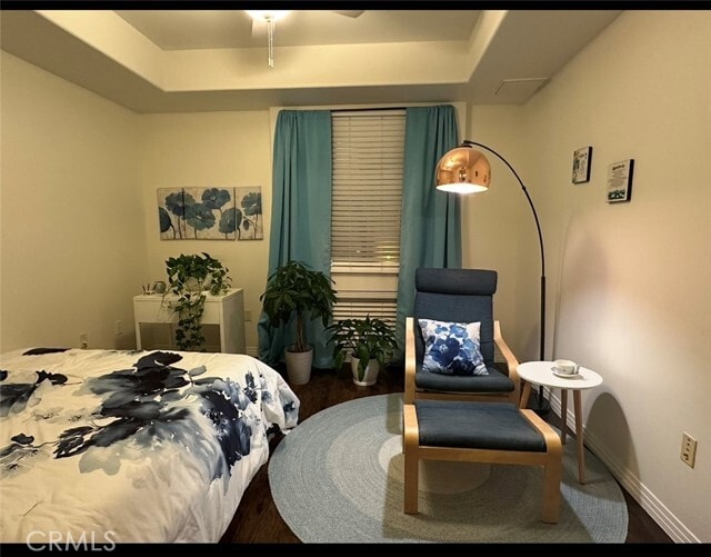 Building Photo - 931 E Walnut St