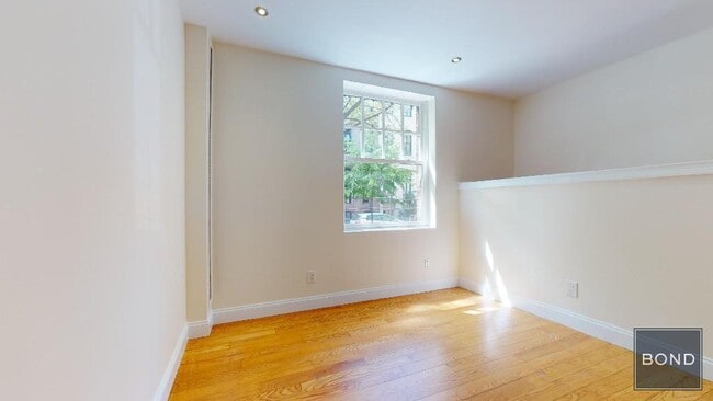 Building Photo - 207-209 West 11th Street