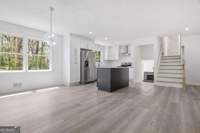 Foto del edificio - 5360 Tall Oak Dr