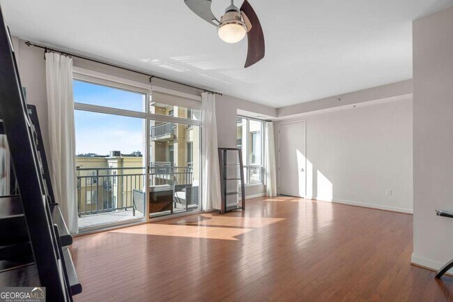 Foto del edificio - 711 Cosmopolitan Dr NE