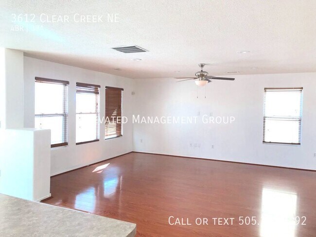 Foto del edificio - 3612 Clear Creek Rd