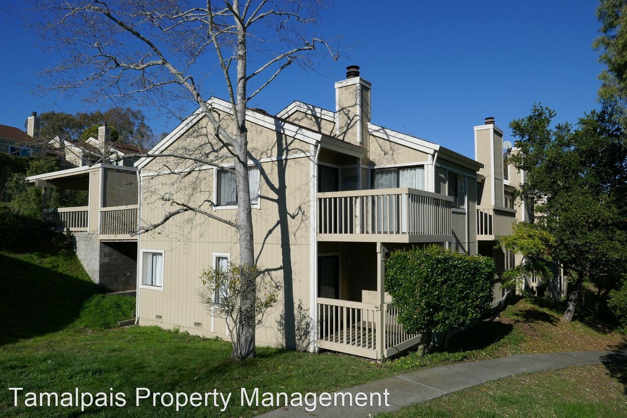 Foto principal - 3 br, 2.5 bath House - 25 Thoreau Circle