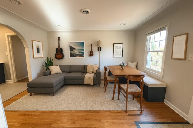 Foto del edificio - 3647 Adams St