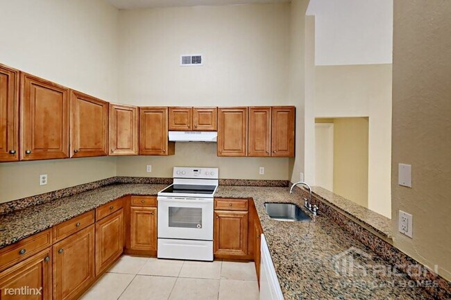 Building Photo - 1741 SW 84th Ave