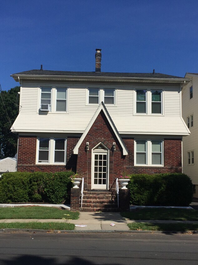 Building Front - 1157 Magie Ave