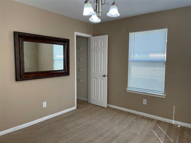 Foto del edificio - 25119 Clover Ranch Dr