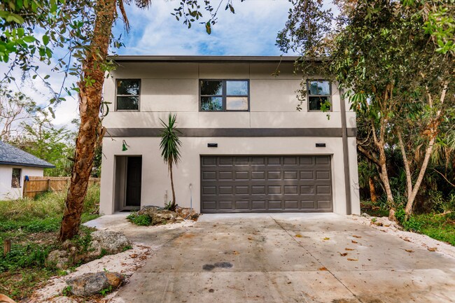 Foto del edificio - 21048 Peachland Blvd
