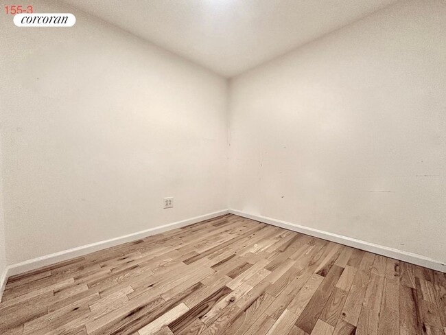 Building Photo - 155 Chrystie St