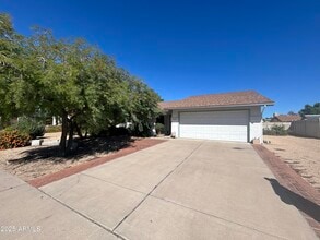 Building Photo - 6228 E Nisbet Rd