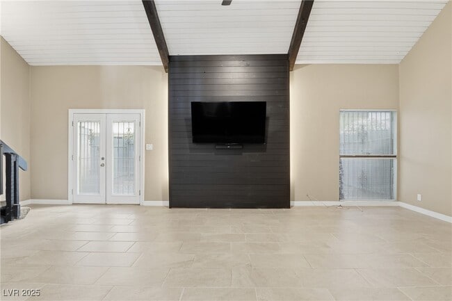 Foto del edificio - 4039 Village Square