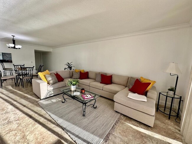 Foto del edificio - 850 SW 138th Ave