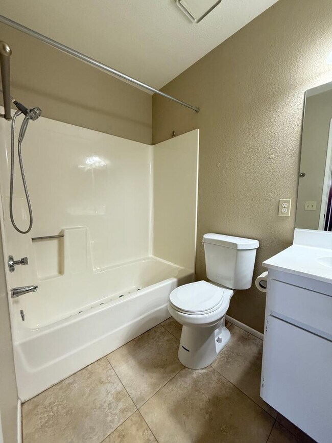 Foto del edificio - 312 W Yukon Dr
