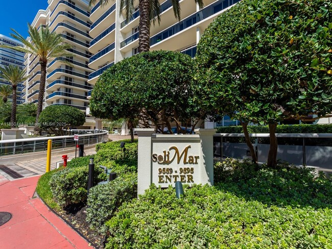 Foto del edificio - 9595 Collins Ave
