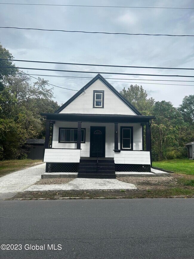 Building Photo - 33 Cheltingham Ave