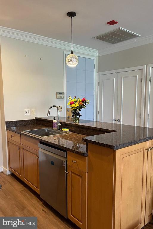 Foto del edificio - 4025 Connecticut Ave NW