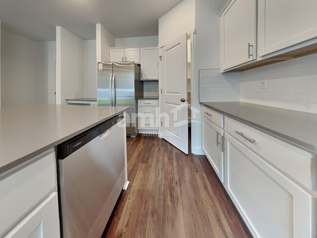 Building Photo - 7920 Selah St SW