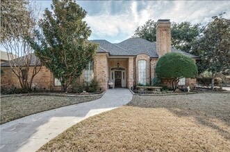 Building Photo - 5604 Covehaven Dr