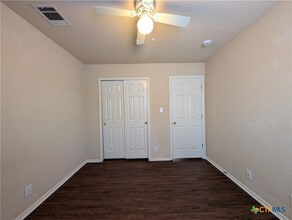 Building Photo - 249 Val Verde Dr