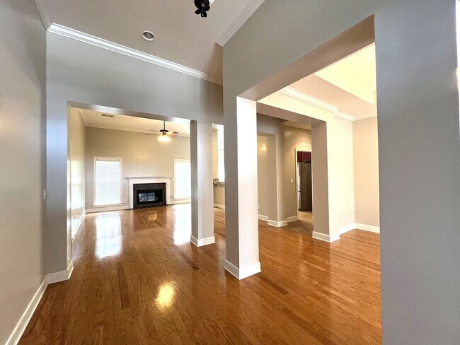 Foto del edificio - Home for Rent in Deer Creek!