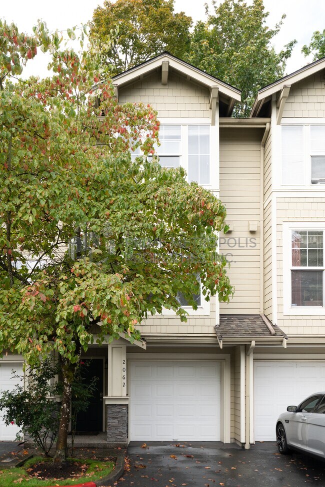 Foto del edificio - 2062 Newport Way NW