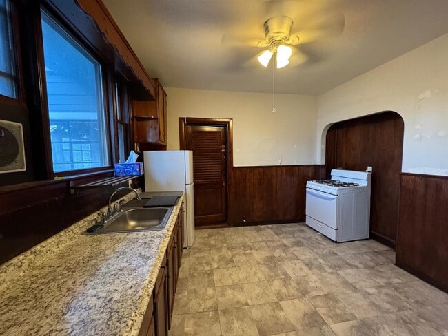 Foto del edificio - 62 Liberty Ave