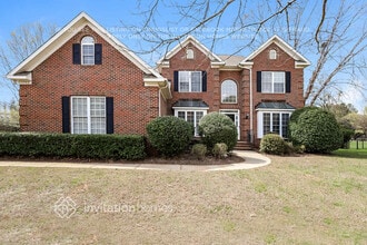 Building Photo - 1704 Crestgate Dr