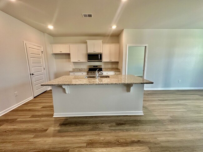 Foto del edificio - Three Bedroom Single Level Home in the Retreat at East Argent!