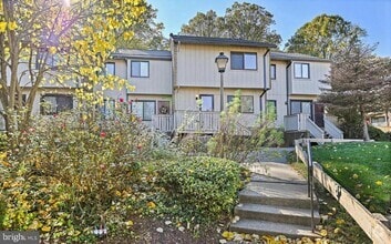 Building Photo - 2691 Glengyle Dr