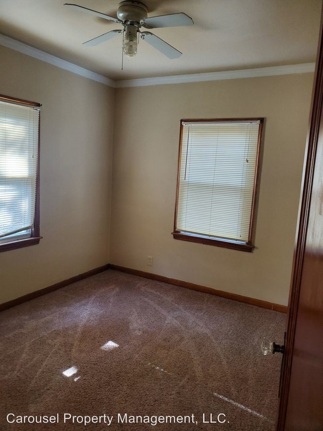 Building Photo - 2 br, 1 bath House - 19 Rotherwood Ave