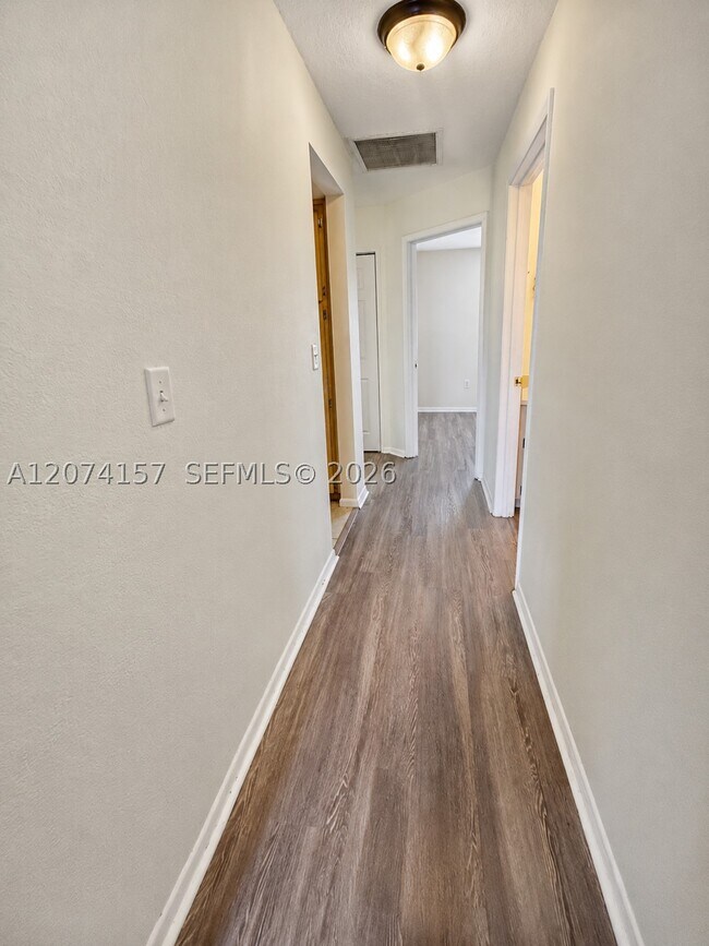 Foto del edificio - 8954 SW 109th Ln