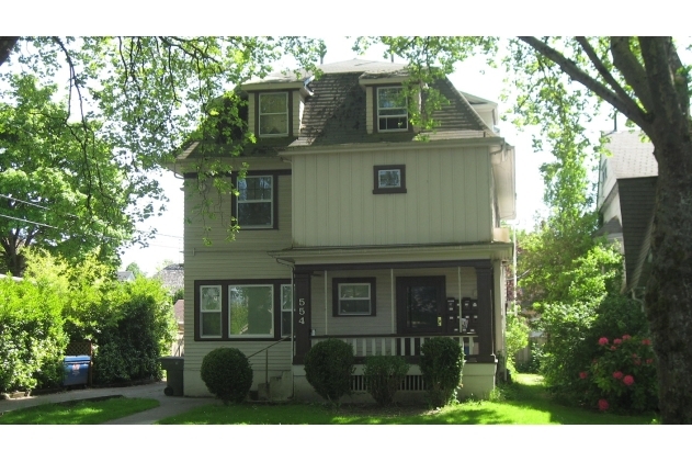 Building Photo - 554 SW Jefferson Ave