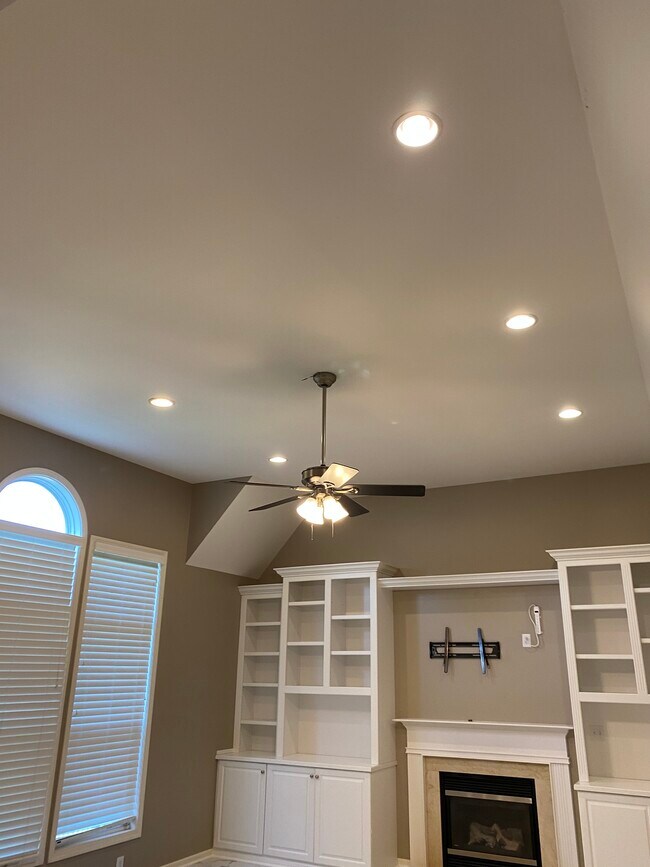 Building Photo - 5748 Haven Hurst Cove