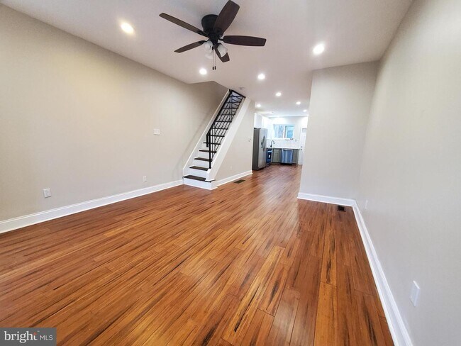 Foto del edificio - 5252 Rodman St