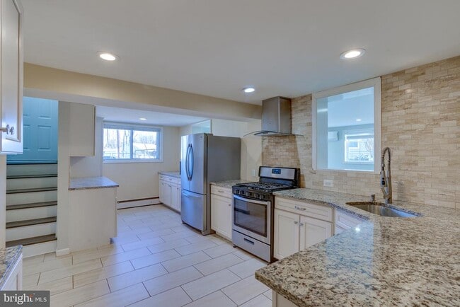 Foto del edificio - 1206 Riggs Ct