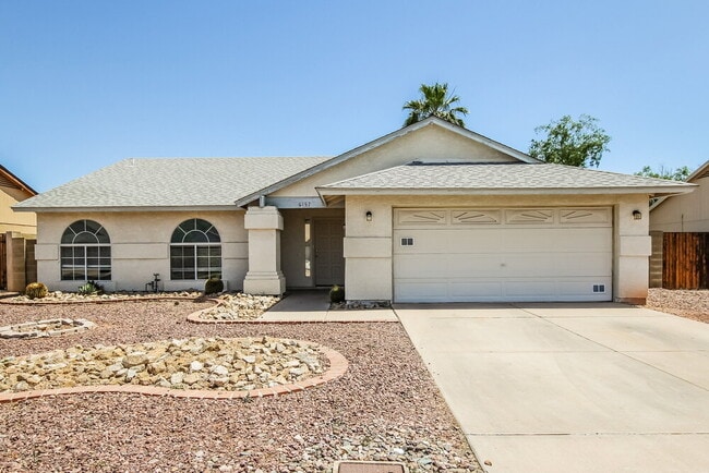 Building Photo - 6157 N 87th Ln