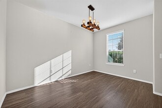 Building Photo - 5027 Brewcastle Ln Building Photo - 5027 Brewcastle Ln