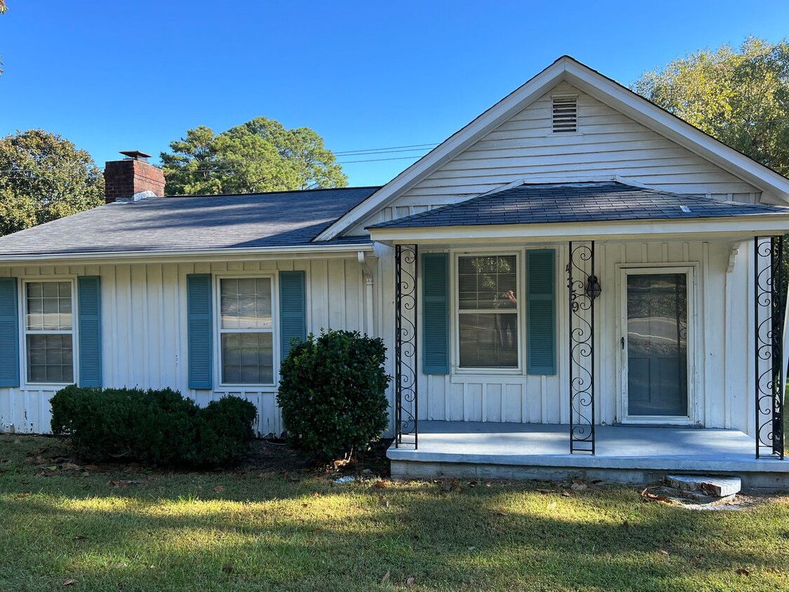 Primary Photo - 3 Bedroom 2 Bathroom