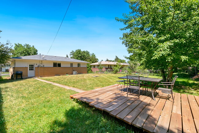 Building Photo - 501 Cornell Ave