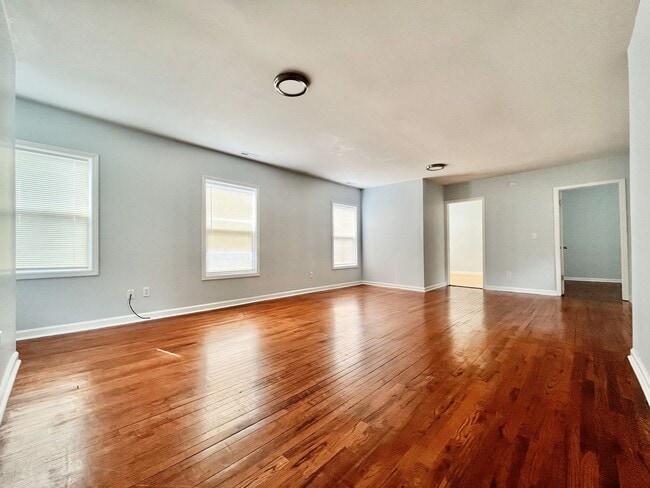 Foto del edificio - 538 Fremont Ave NW