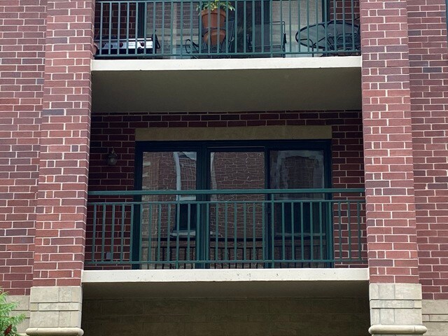 Foto del edificio - 5 W Central Rd